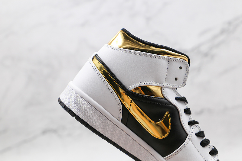 Air Jordan 1 Mid White/Black/Gold 9