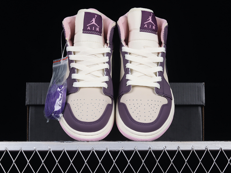 Air Jordan 1 Retro Mid Gs Pro Purple/Desert Sand 31