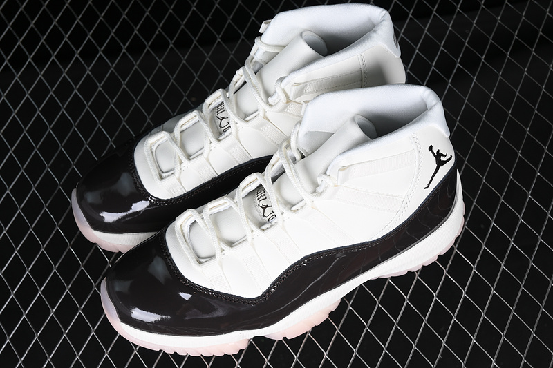 Air Jordan 11 Neapolitan White/Black/Pink 19