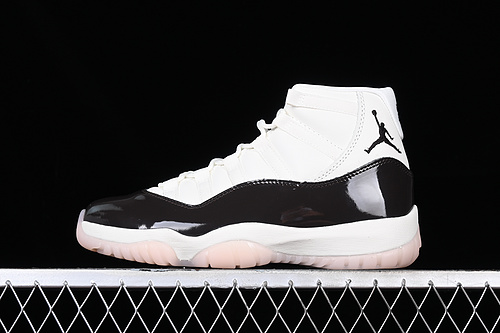 Air Jordan 11 Neapolitan White/Black/Pink 31