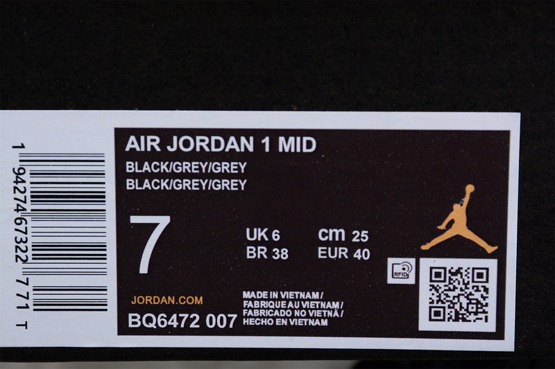 Air Jordan 1 Mid Black/Black/Grey 21