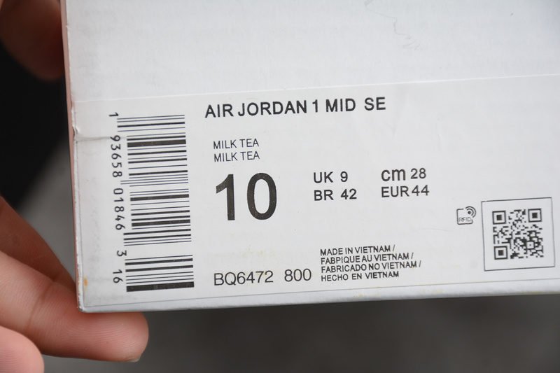 Air Jordan 1 Mid Se Milk Tea Barely Orange/Black/White 21