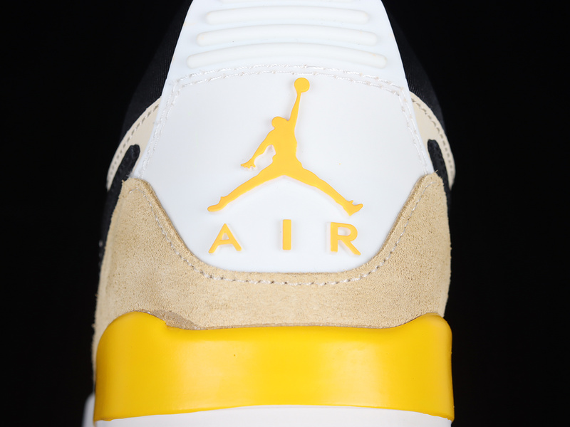 Air Jordan Legacy 312 Low Pale Vanilla/Amarillo-Sail 27