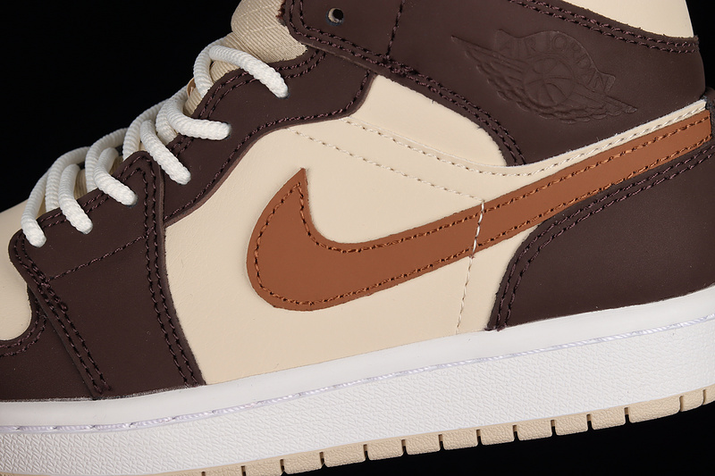 Air Jordan 1 Mid Se Cream/Dark Chocolate/Oatmeal 3