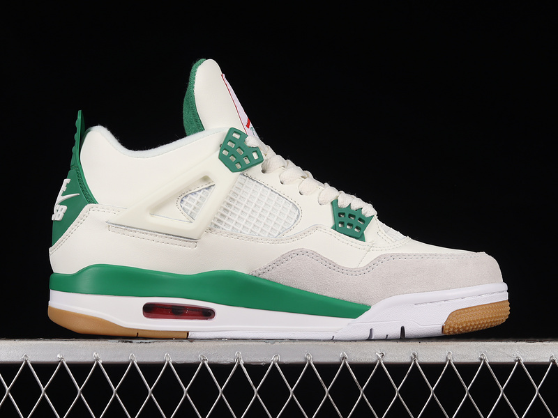 Sb X Air Jordan 4 Retro Sp Sail/Pine Green/Neutral Grey/White 9