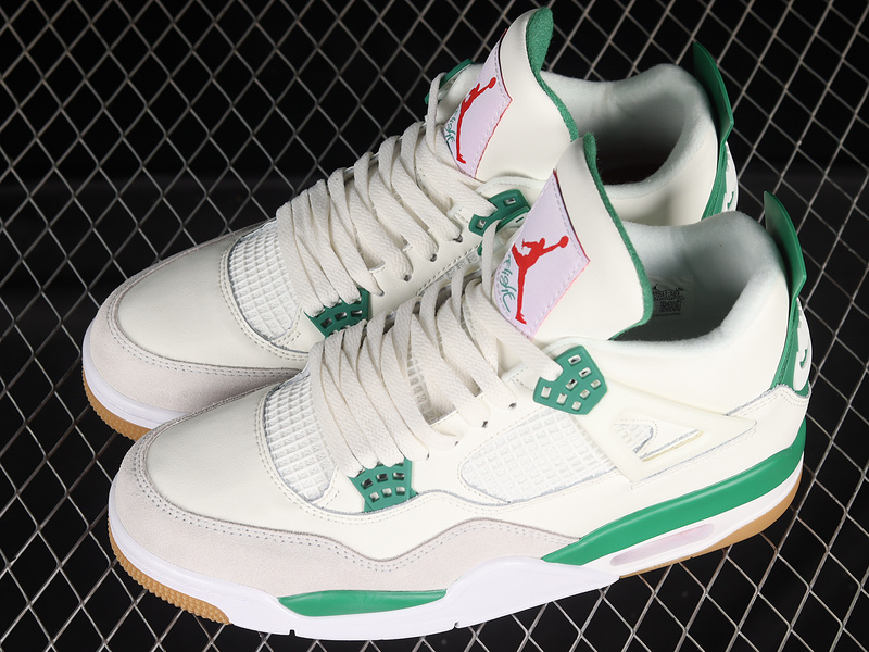 Sb X Air Jordan 4 Retro Sp Sail/Pine Green/Neutral Grey/White 21