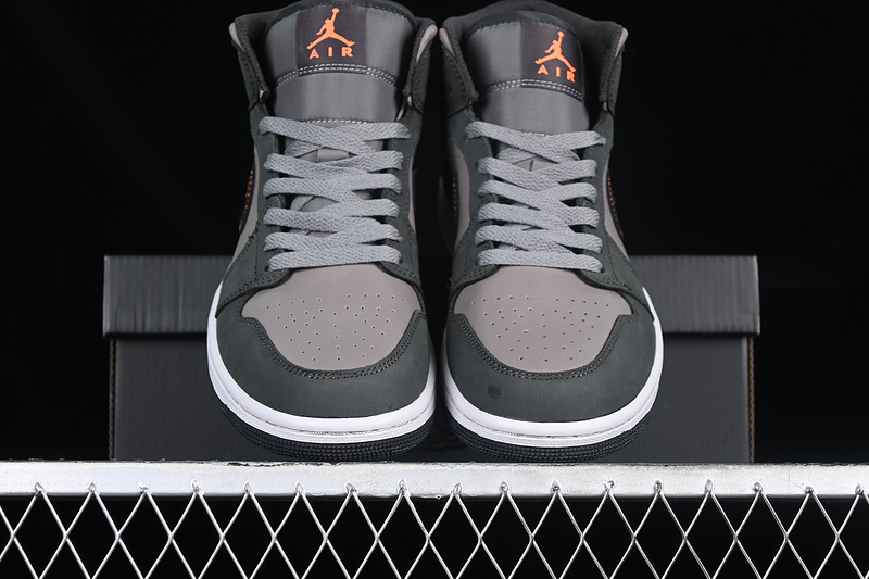 Air Jordan 1 Mid Se Night Stadium/Black/Flat Pewter/Total Orange/Neutral Grey 13