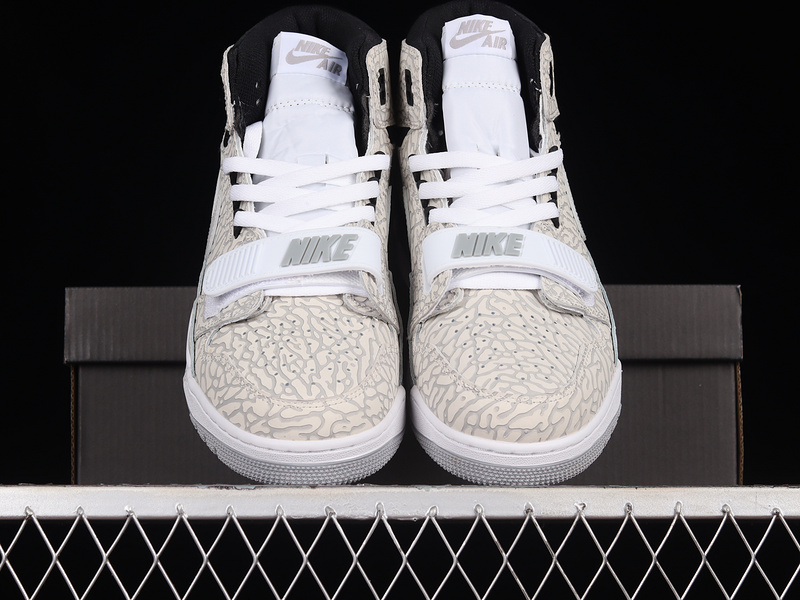 Air Jordan Legacy 312 Flip White/White-Black 23