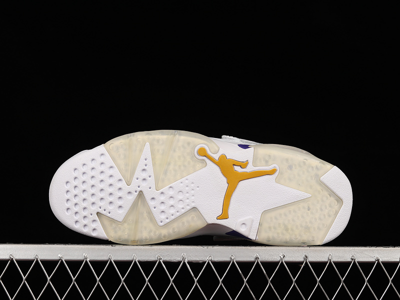 Jordan Flight Club 91 Lakers White/Court Purple/University Gold 17