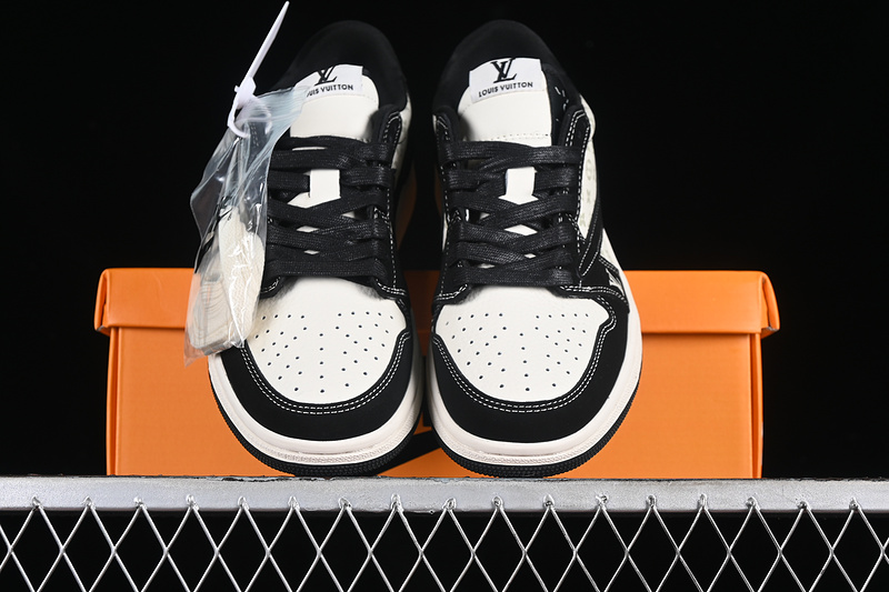 Travis Scott Fragment Design Air Jordan 1 Low Og Sp Black/Grey/White 29