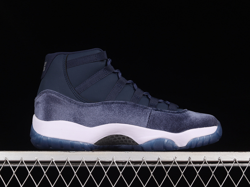 Air Jordan 11 Retro Navy Velvet Midnight Navy/Metallic Silver/White 9