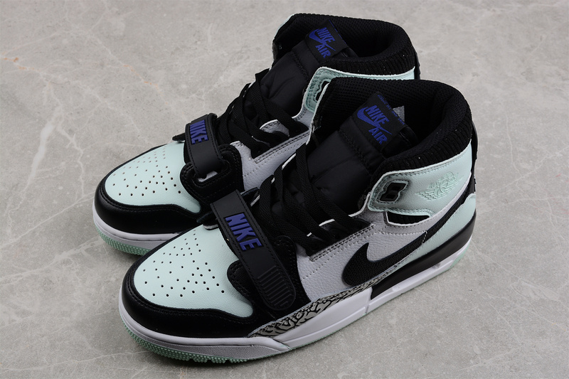 Jordan Legacy 312 Igloo Light Aqua/White/Mystic Navy 25