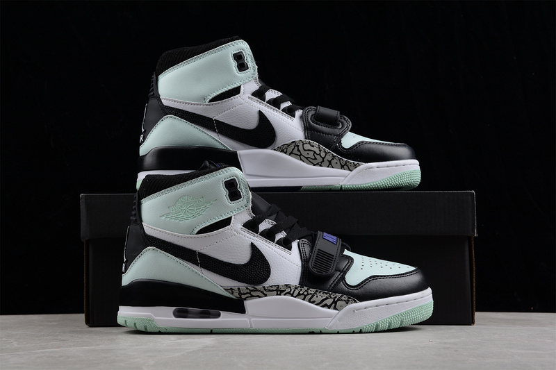 Jordan Legacy 312 Igloo Light Aqua/White/Mystic Navy 27