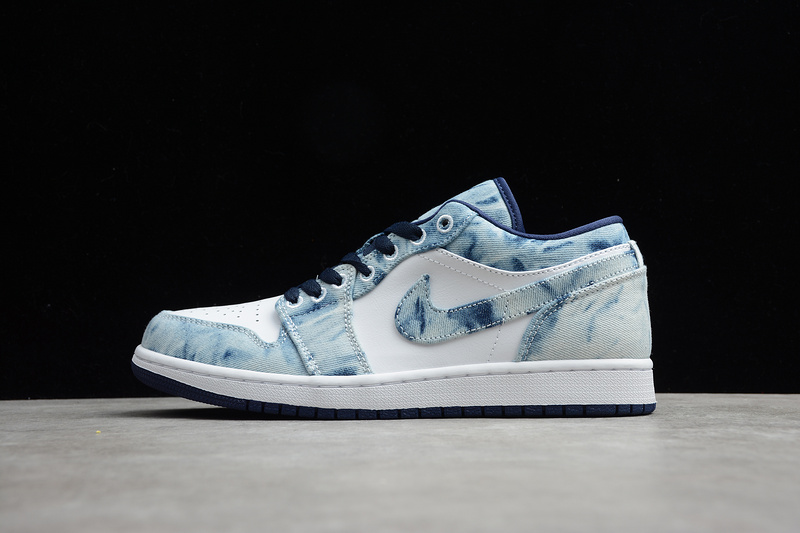 Air Jordan 1 Low Se White/Blue/Navy Blue 23