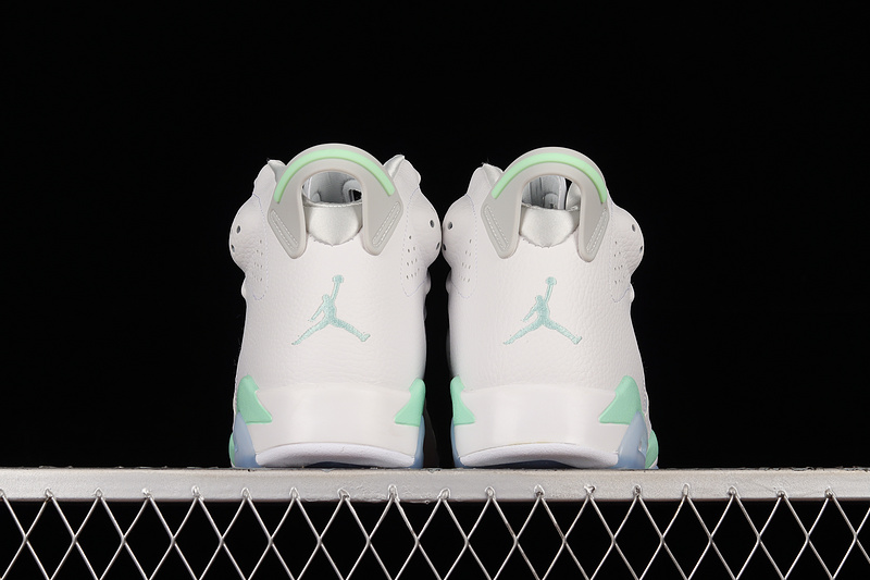 Air Jordan 6 Retro White/Pure Platinum-Mint Foam 23