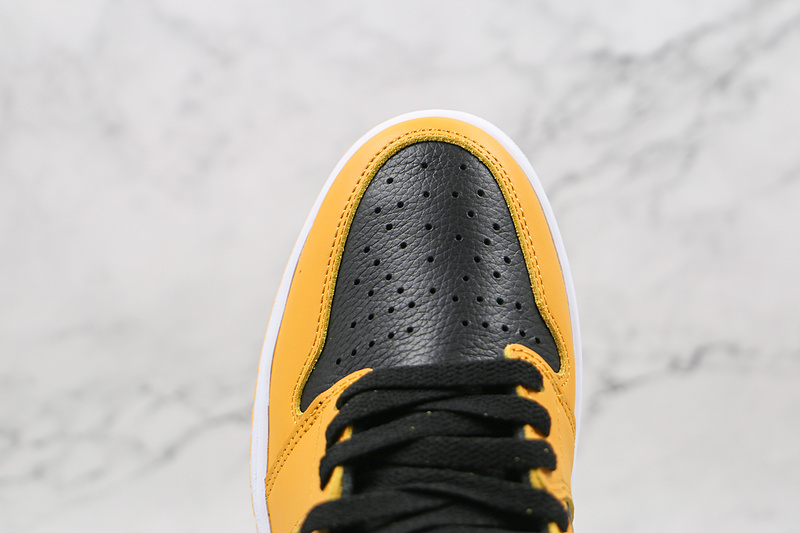 Air Jordan 1 High Retro Og Pollen Pollen/Black/White 7