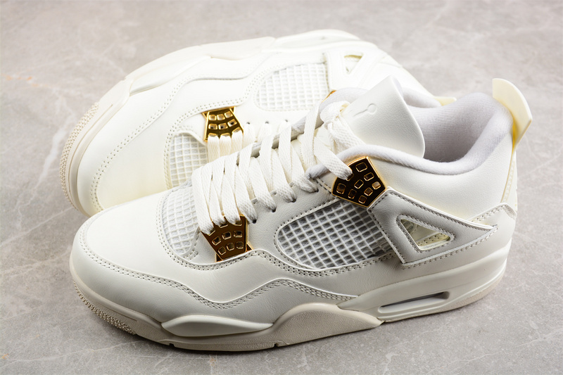 Wmns Air Jordan 4 Retro Sail/Metallic Gold/Black 31