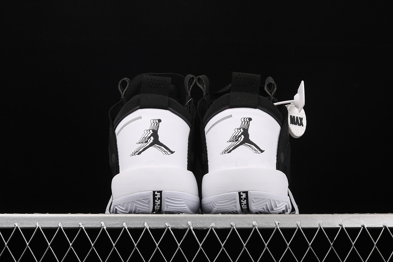 Air Jordan Xxxiv Eclipse Black/Black/White 9