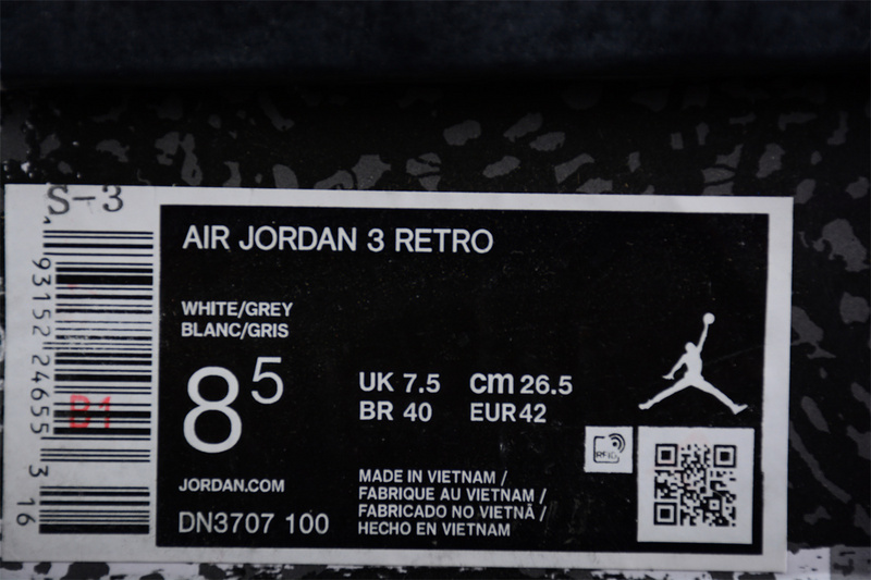 Air Jordan 3 Retro Summit White/Fire Red/Black/Cement Grey 19