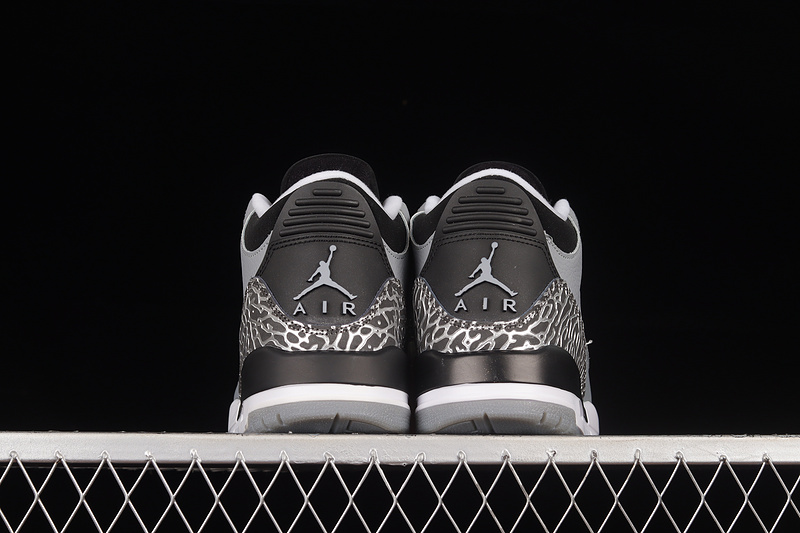 Air Jordan 3 Retro Wolf Grey/Black/White 9