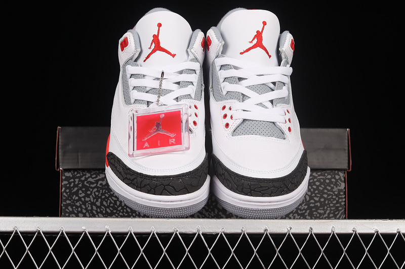 Air Jordan 3 Retro White/Fire Red-Neutral Grey-Black 19