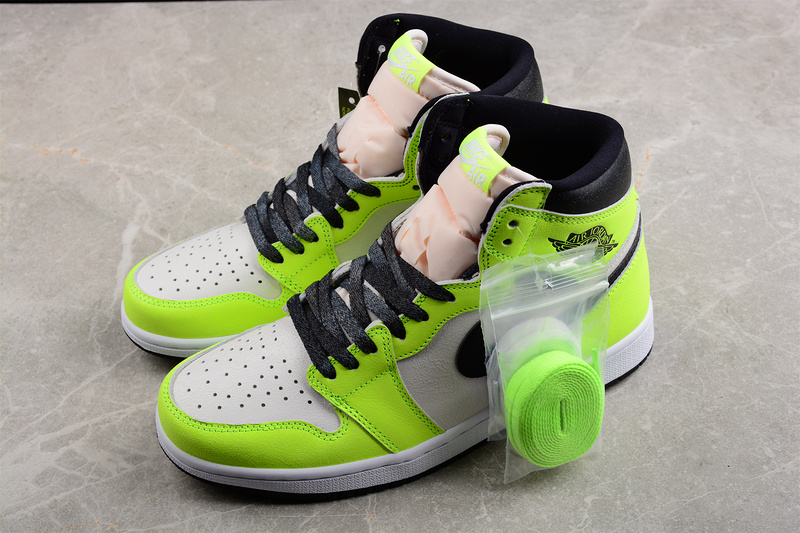 Air Jordan 1 Retro High Og Visionaire Volt/Black/Sail 29