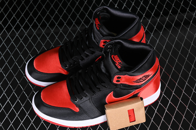 Air Jordan 1 High Og Satin Bred White/Black/Red 7