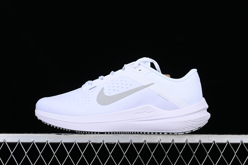 Zoom Winflo 10 White/Grey 19