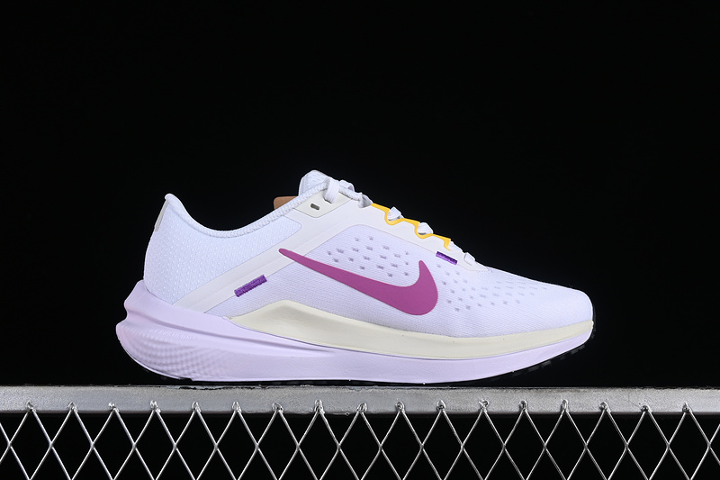 Zoom Winflo 10 White/Photon Dust/Rush Fuchsia/Fuchsia Dream 17