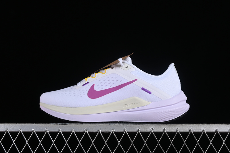 Zoom Winflo 10 White/Photon Dust/Rush Fuchsia/Fuchsia Dream 31