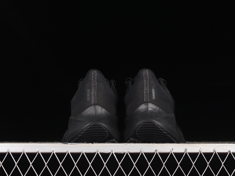 Air Zoom Winflo 7 Black/Anthracite/Black 7