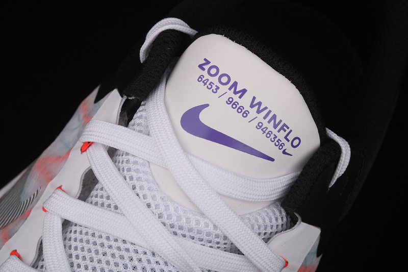 Air Zoom Winflo 8 White/Black/Chlorine Blue/Metallic Silver 33