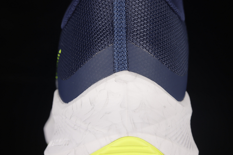 Zoom Winflo 8 Midnight Navy/White/Hyper Royal/Volt 13