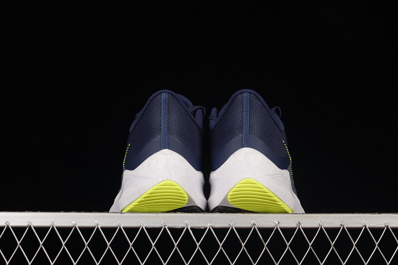 Zoom Winflo 8 Midnight Navy/White/Hyper Royal/Volt 15