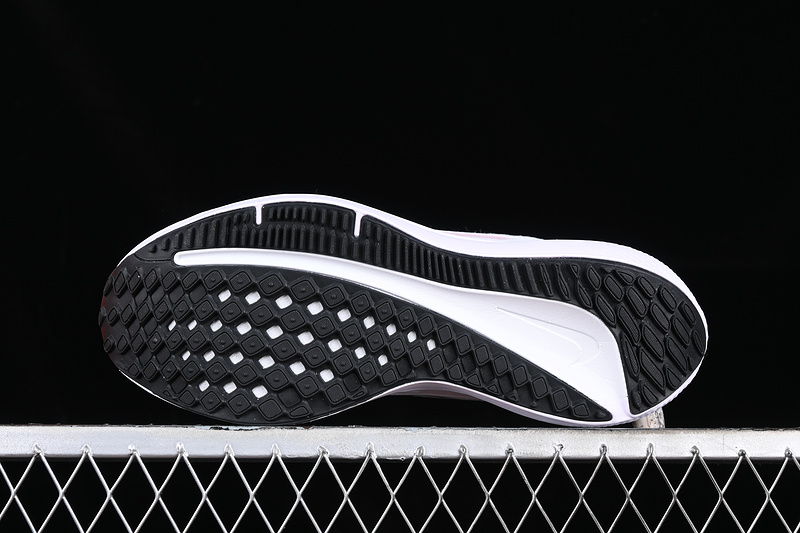 Zoom Winflo 9 White/Black/Grey/Pink 21