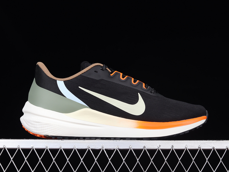 Zoom Winflo 9 Black/Orange/White 7