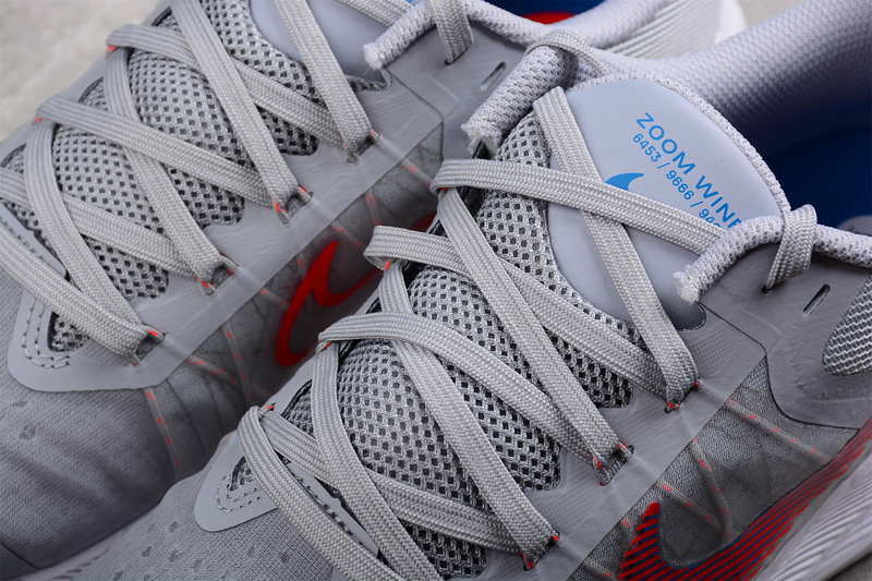 Zoom Winflo 8 White/Grey/Red 31