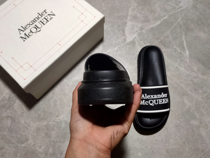 Alexander Mcqueen Hybrid Signature Slides Black/Black/White 3