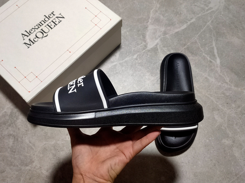 Alexander Mcqueen Hybrid Signature Slides Black/Black/White 11