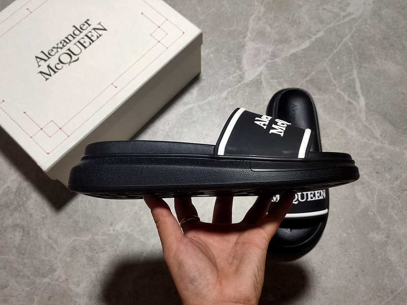 Alexander Mcqueen Hybrid Signature Slides Black/Black/White 13