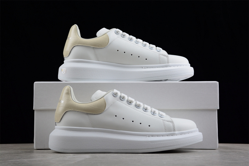 Alexander Mcqueen Sneakers White/White/Beige 15