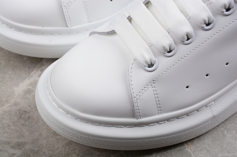 Alexander Mcqueen Sneakers White/White/Black 25