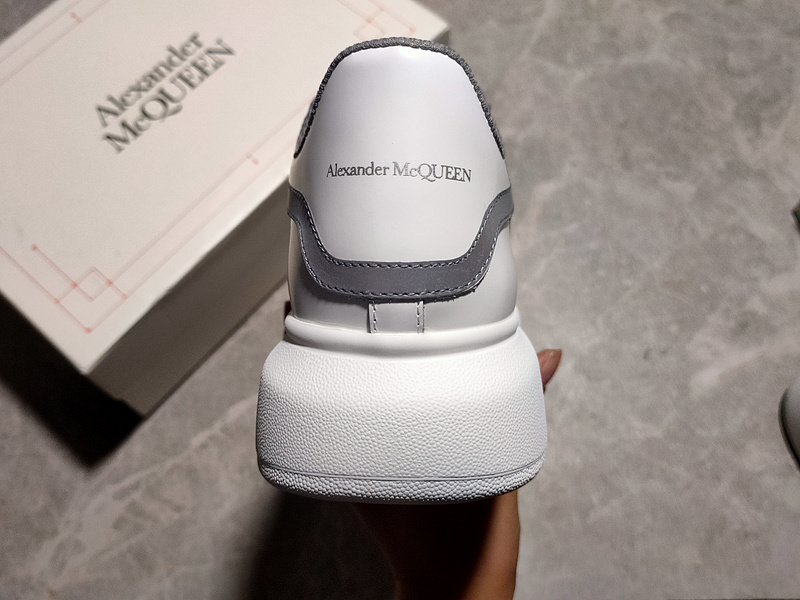 Alexander Mcqueen Sole Leather Sneakers White/White/Grey 21