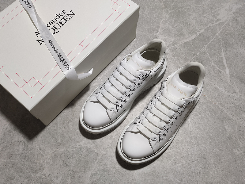 Alexander Mcqueen White/Black/White 7