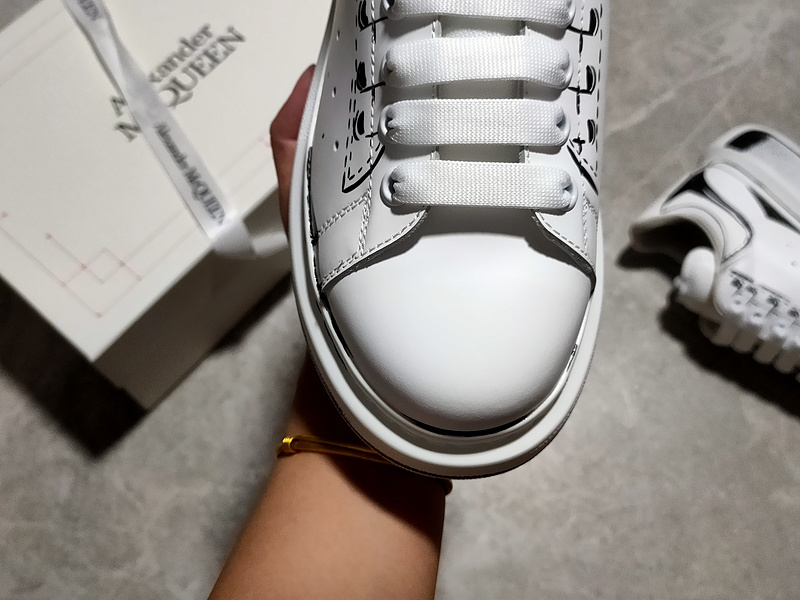 Alexander Mcqueen White/Black/White 9