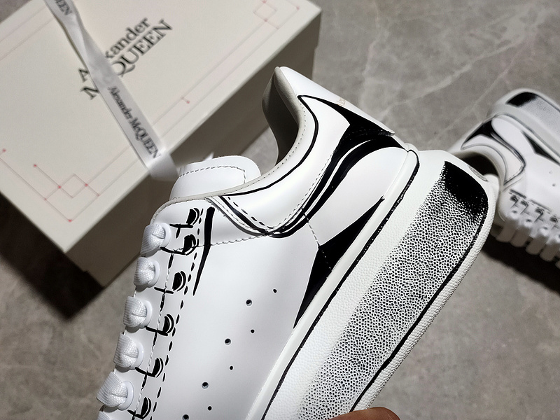 Alexander Mcqueen White/Black/White 11