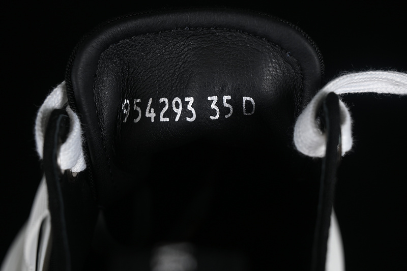 Alexandermcqueen Black/White 3