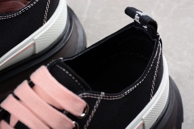 Alexander Mcqueen Sneaker Black/White/Pink 3