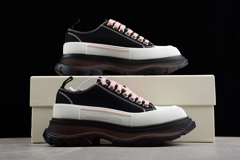 Alexander Mcqueen Sneaker Black/White/Pink 31