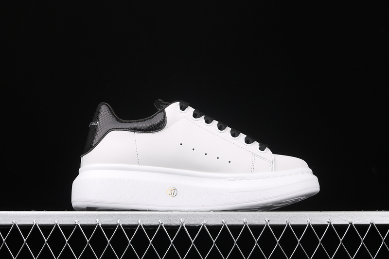 Alexander Mcqueen Sole Sneakers White/Black/White 25